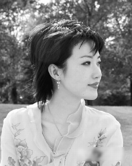 【曝光】泰國美女總理英拉私房照【2】