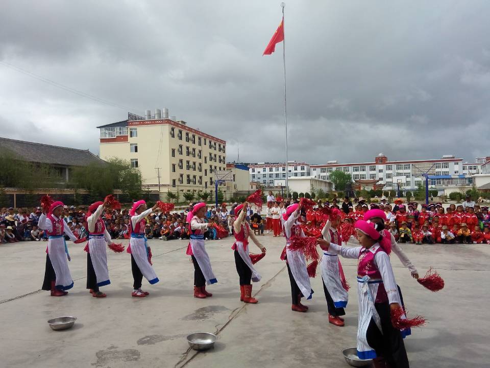納赤塘小學(xué)提升學(xué)生綜合素質(zhì)