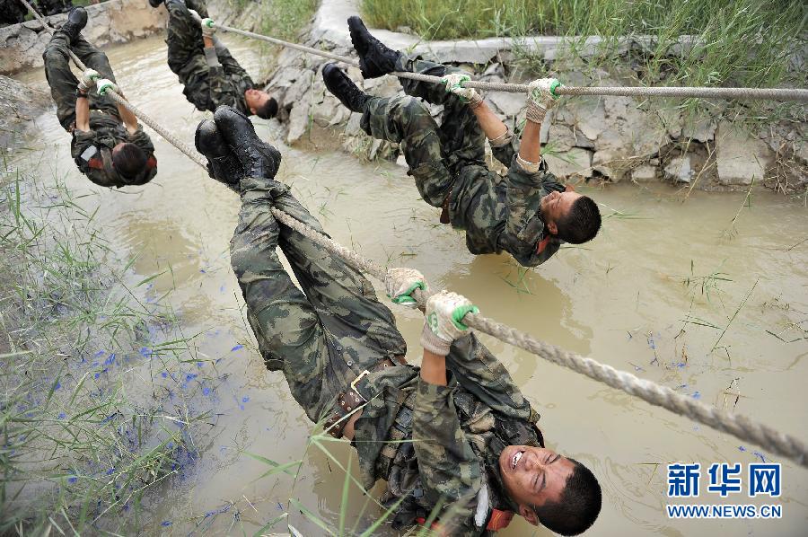（軍事）（2）90后“獵鷹”魔鬼訓練礪尖兵