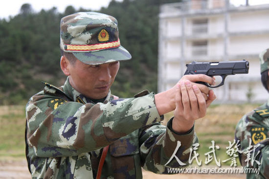 武警迪慶支隊(duì)搶抓“黃金期”掀起練兵熱潮