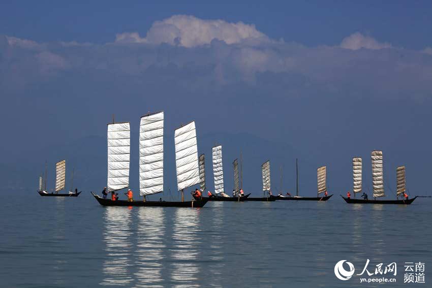 9月13日，“百舸入滇，千帆進(jìn)發(fā)”的景象重現(xiàn)云南昆明。攝影：李繼明