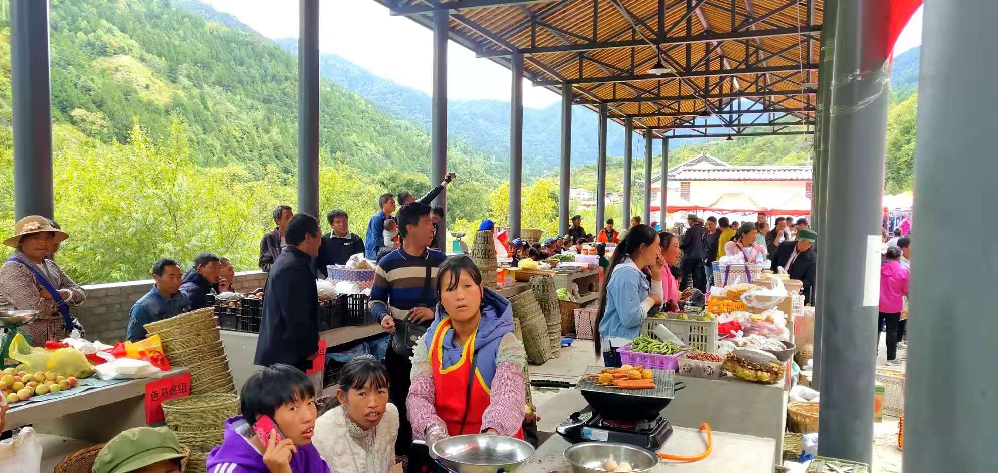 川達村組織逢十、三十街天
