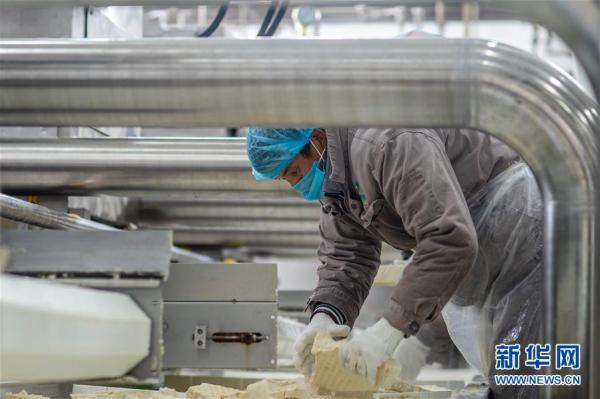 云南迪慶藏區(qū)：打好防疫脫貧兩場戰(zhàn)役