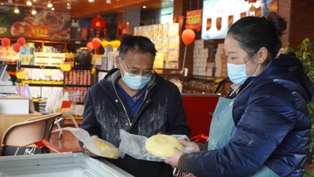 【新春走基層】消費(fèi)扶貧讓迪慶特色農(nóng)產(chǎn)品“走俏”市場