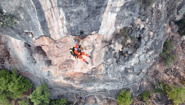 迪慶森林消防：在高山峽谷中錘煉過(guò)硬滅火技能