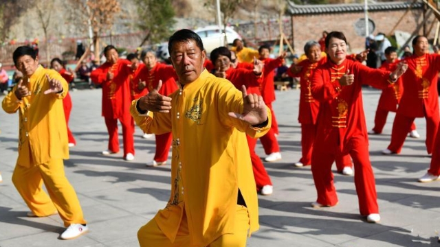 金江鎮(zhèn)興隆村開展慶祝老協(xié)會成立30周年紀念活動