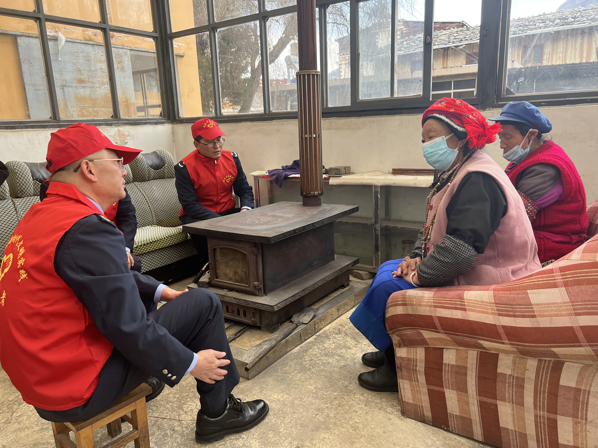 迪慶州陽江兩地稅務(wù)局開展“弘揚(yáng)雷鋒精神 踐行稅務(wù)擔(dān)當(dāng)”主題聯(lián)學(xué)共建活動(dòng)