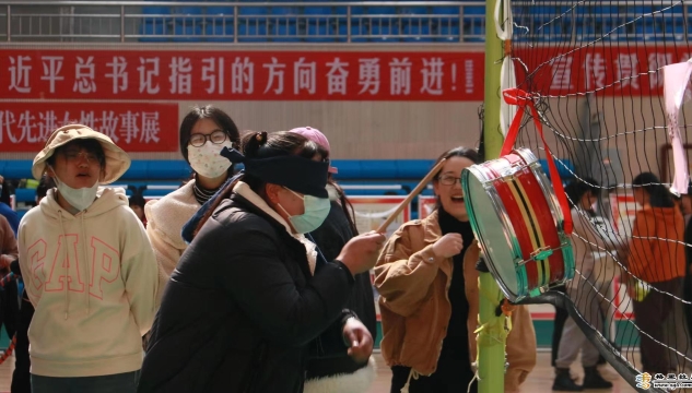 維西縣開展慶“三八”趣味游園活動(dòng)