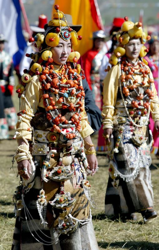 玉樹(shù)旅游景點(diǎn)分布圖。資料來(lái)源：青海玉樹(shù)州旅游局